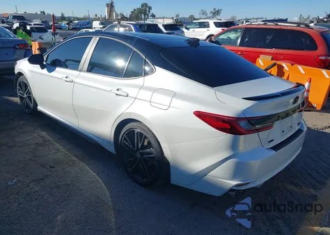 2025 Toyota Camry Xse из США, поврежденный, VIN 4T1DAACK4SU108338